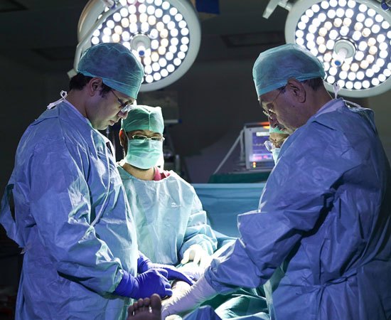 Total Knee Replacement Specialist Meerut