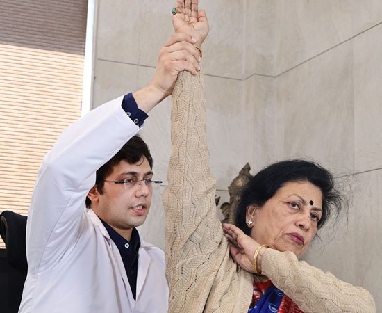 Rotator Cuff Tear Specialist Meerut